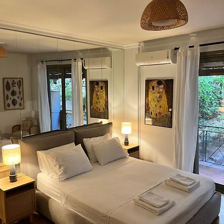 Quiet Apartment With Garden View In Kolonaki 雅典 外观 照片