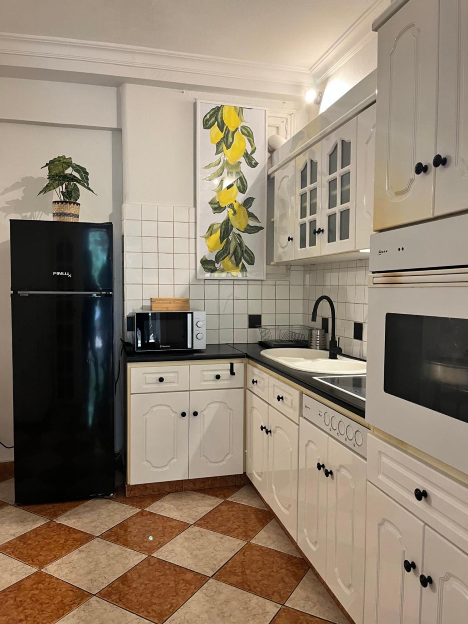 Quiet Apartment With Garden View In Kolonaki 雅典 外观 照片